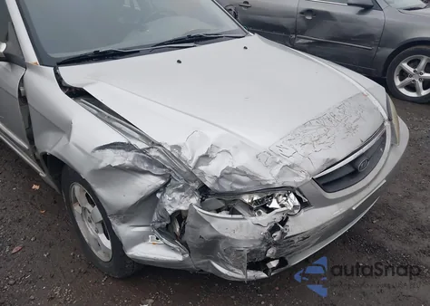 2004 Kia Spectra Gs/Gsx z USA, uszkodzony, nr VIN KNAFB161545140139